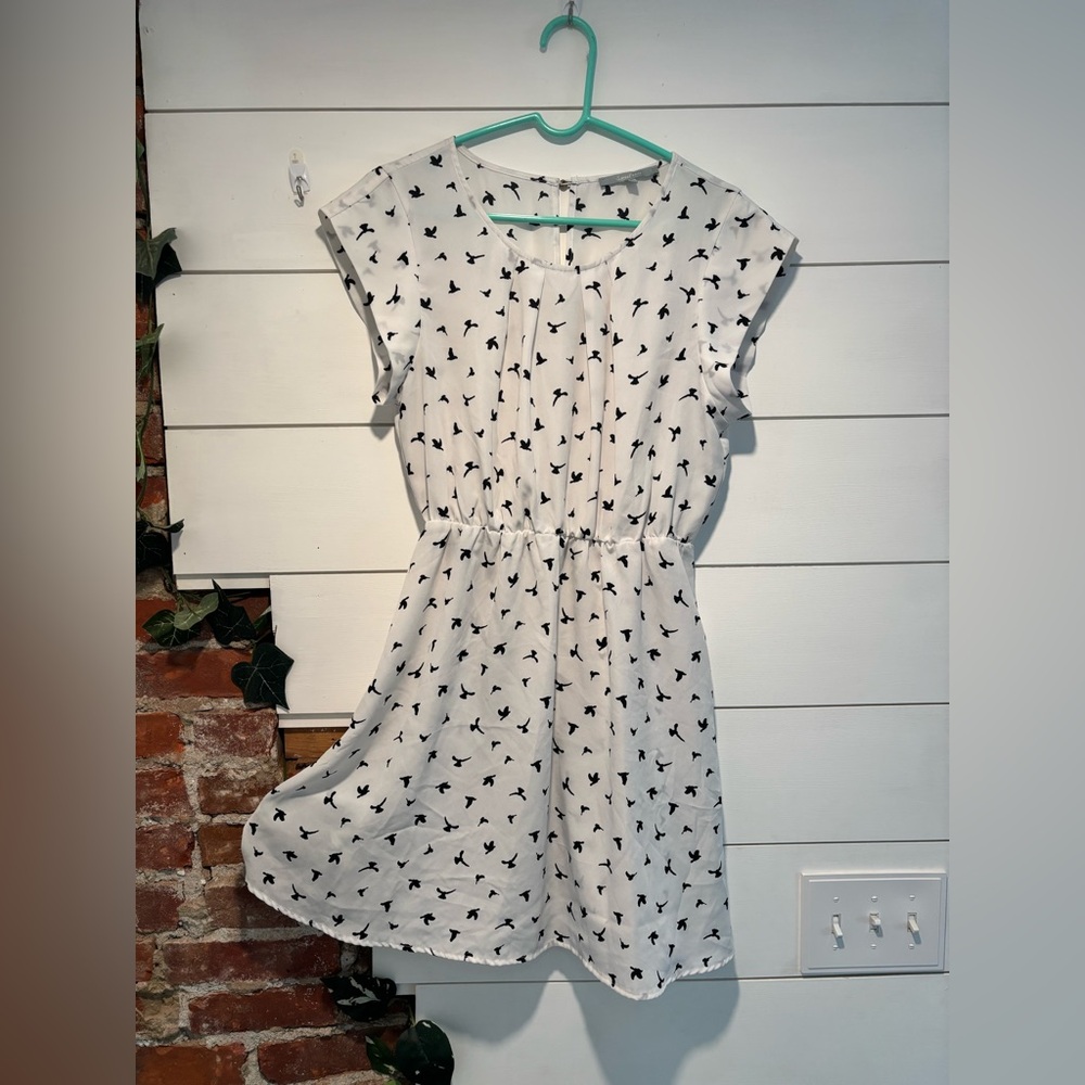 Size Large, Mid-Thigh, White Dress with Bird Pattern by Sweet Rain
